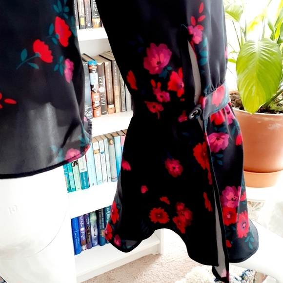 L'Academie Off the Shoulder Blouse - Picture 8 of 11